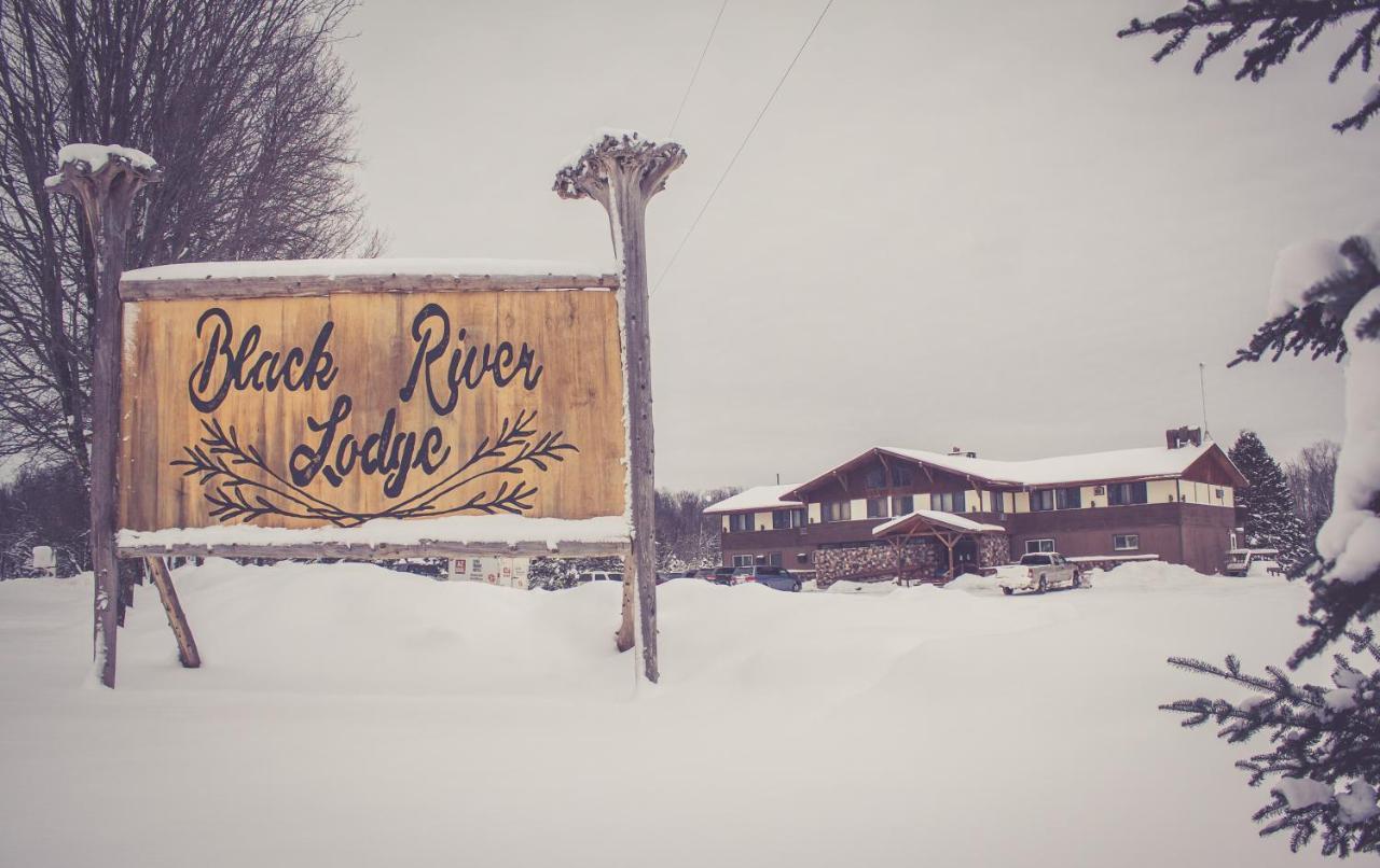 Black River Lodge Ironwood Bagian luar foto